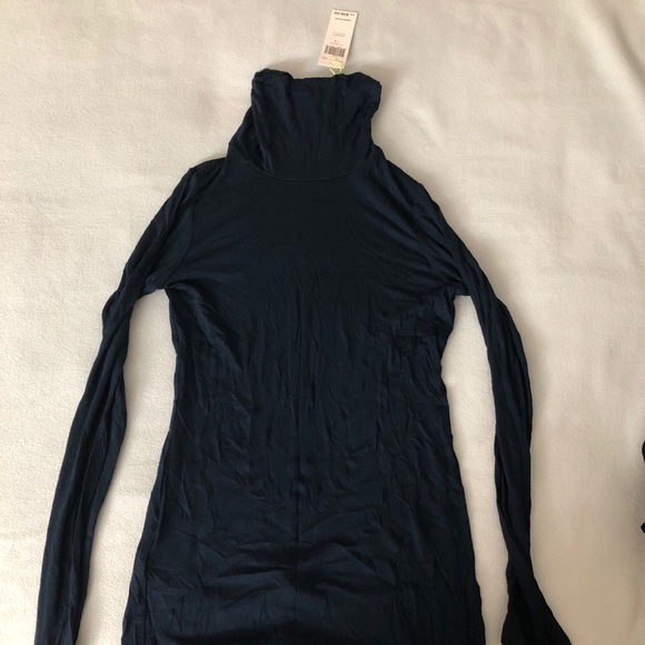 BCBG black mesh turtle neck women - Picture 2 of 2